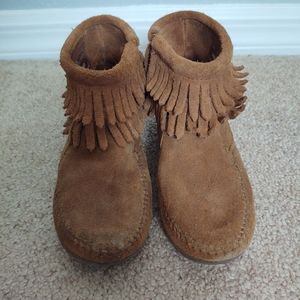 Minnetonka shoes